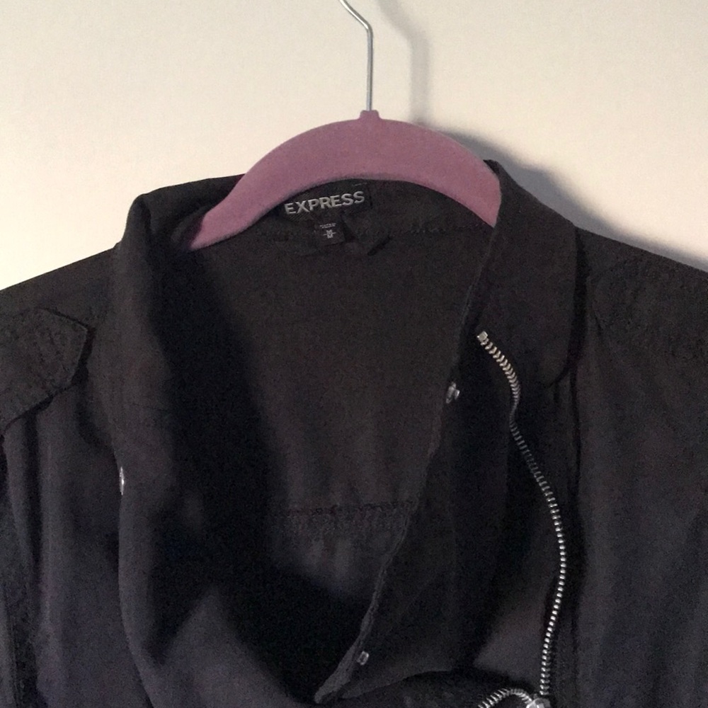 Lightweight jacket